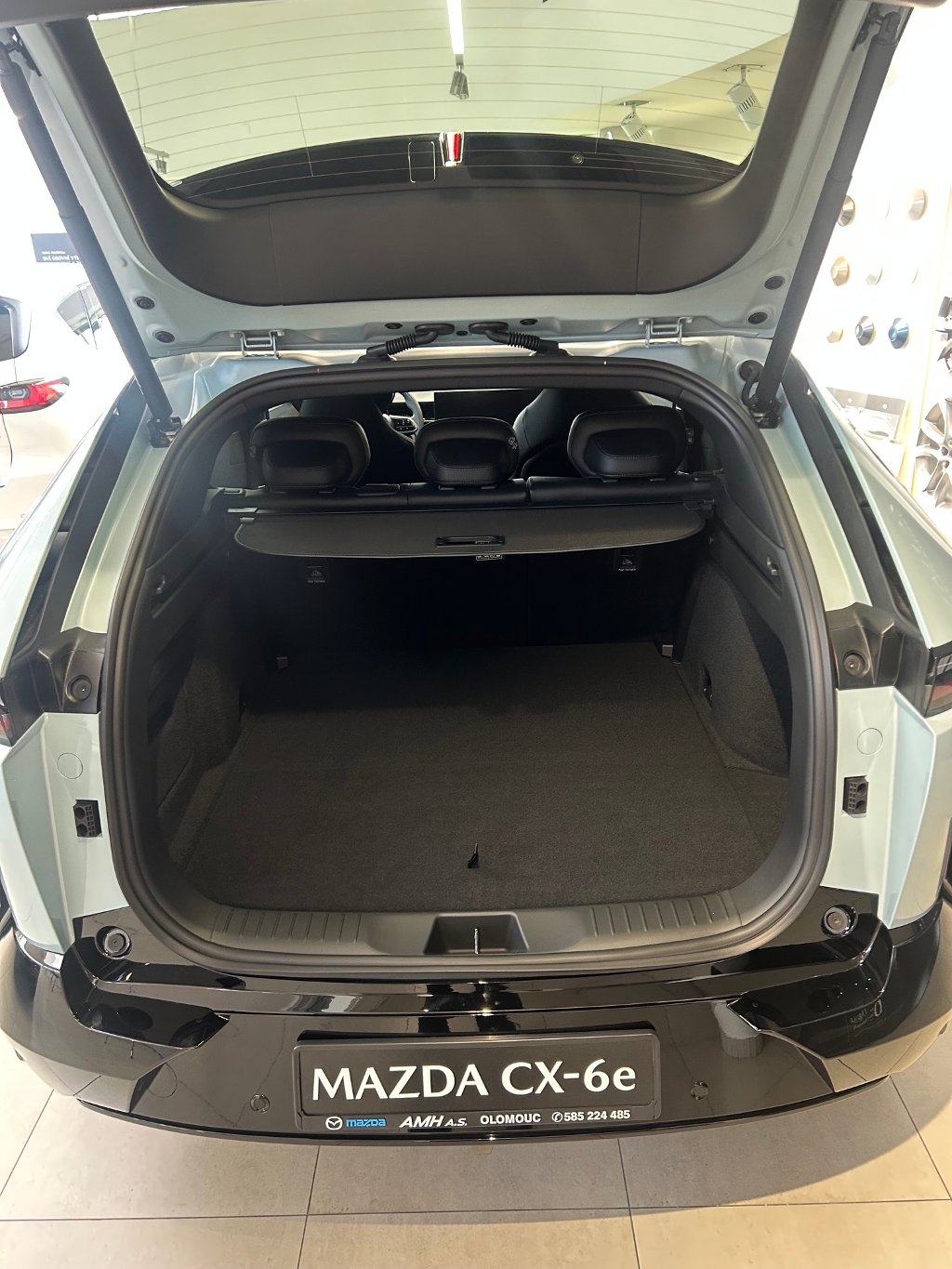 Mazda CX-6e
